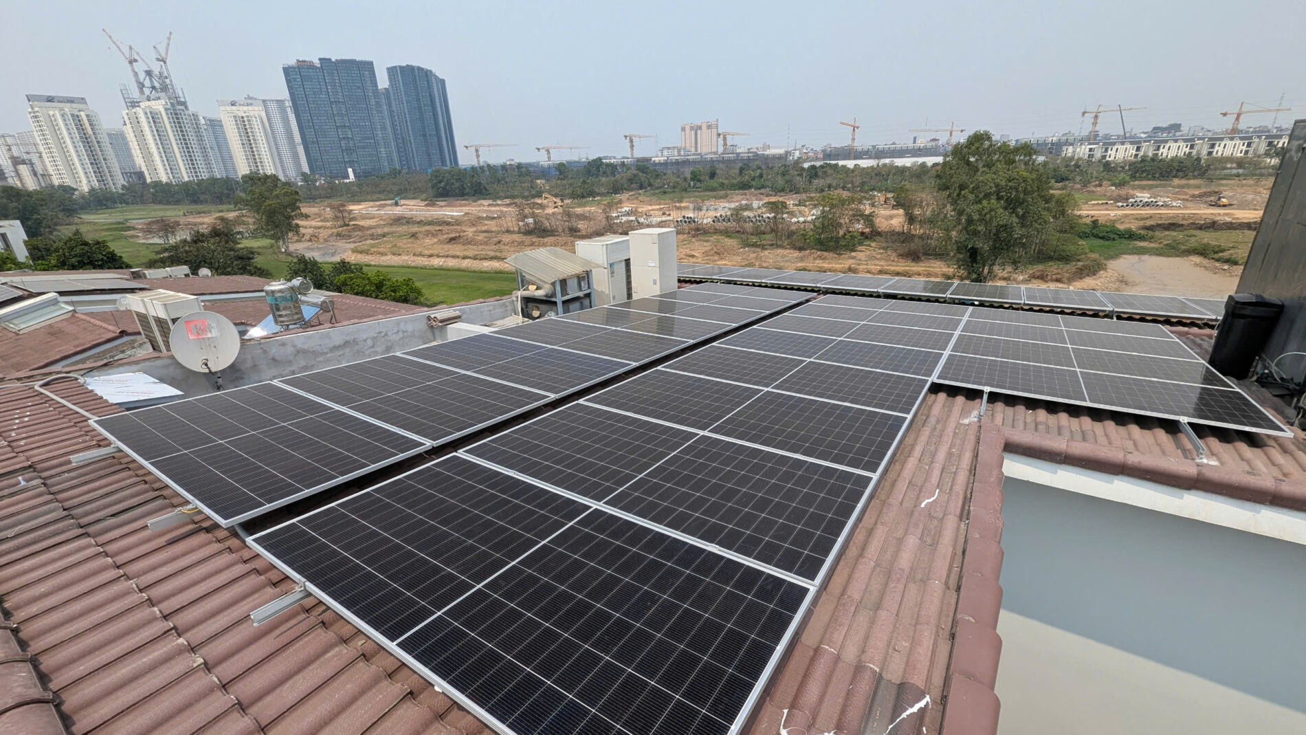 Dự án lắp đặt điện mặt trời hộ gia đình có lưu trữ công suất 21.3kWh tại KĐT Ciputra